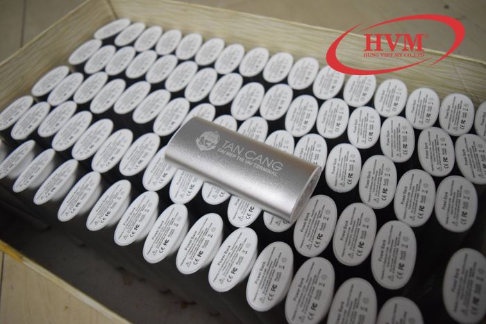 PKV 001 - Sạc dự phòng vỏ kim loại