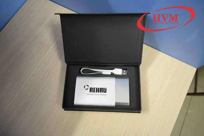 PKV 002 - Sạc dự phòng vỏ kim loại