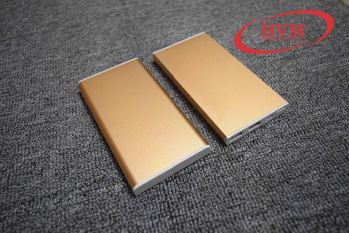 PKV 004 - Sạc dự phòng vỏ kim loại