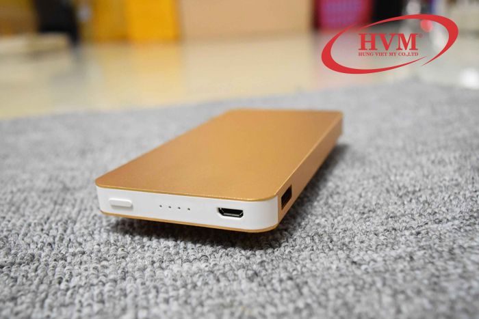 PKV 015 - Sạc dự phòng vỏ kim loại