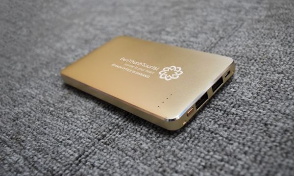 PKV 016 - Sạc dự phòng vỏ kim loại