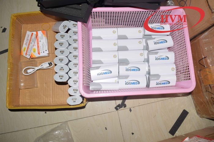 PNV 002 - Sạc dự phòng vỏ Nhựa