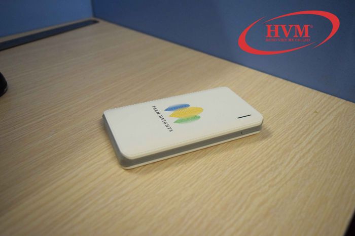 PNV 003 - Sạc dự phòng vỏ Nhựa