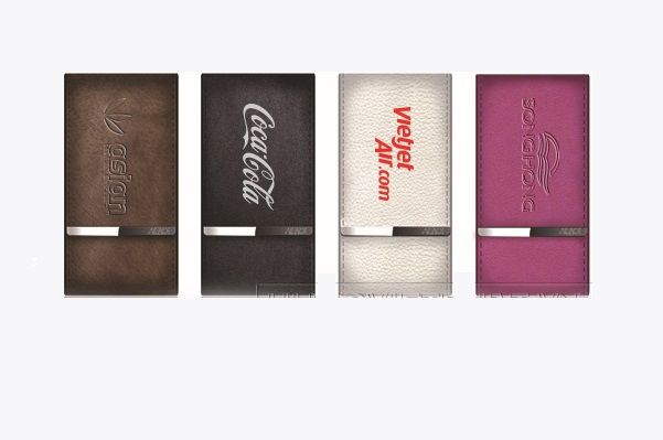 PNV 032 - Sạc dự phòng vỏ Nhựa