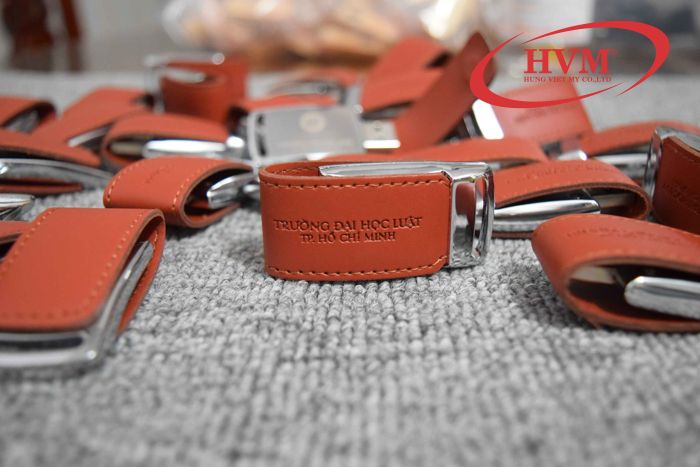 UDV 011 - USB vỏ Da