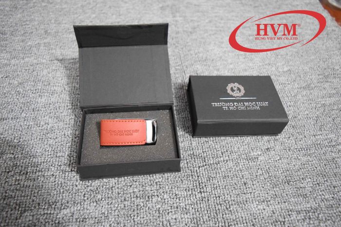 UDV 011 - USB vỏ Da