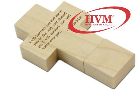 UGV 008 - USB vỏ Gỗ