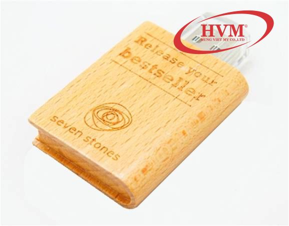 UGV 012 - USB vỏ Gỗ