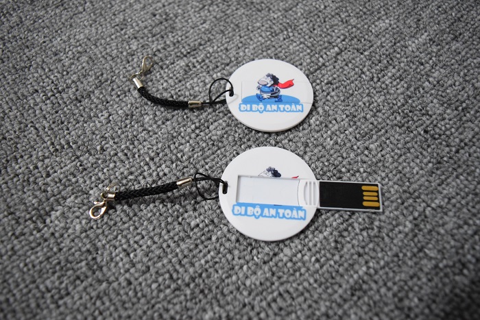 UTV 002 - USB Thẻ NameCard