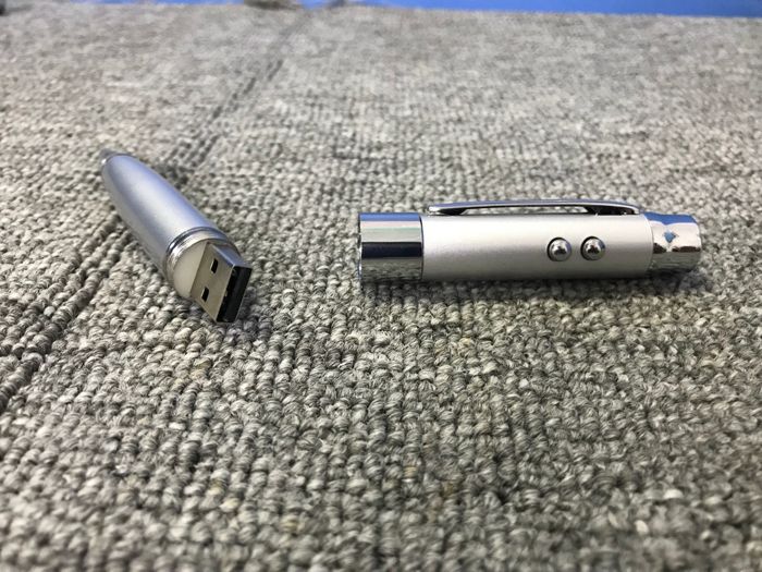 BUV 501 - Bút USB đa năng 5in1