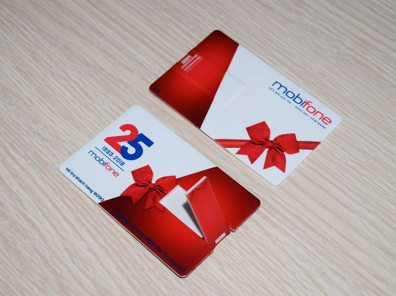 UTV 001 - USB Thẻ NameCard