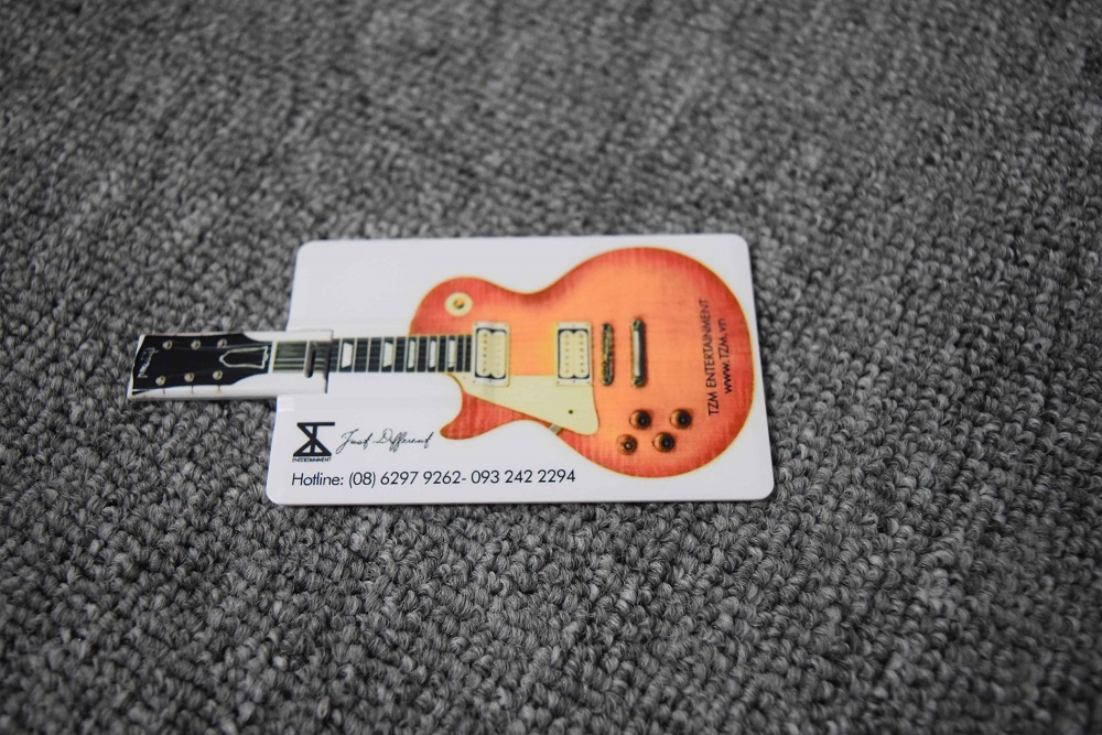 UTV 001 - USB Thẻ NameCard