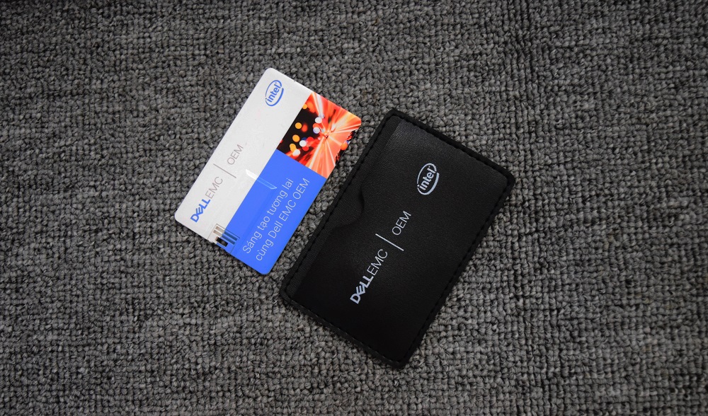 UTV 001 - USB Thẻ NameCard