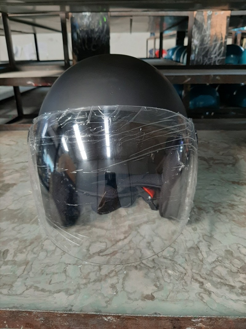 Mũ Bảo Hiểm ¾ Đầu Có Kiếng – NBH 009