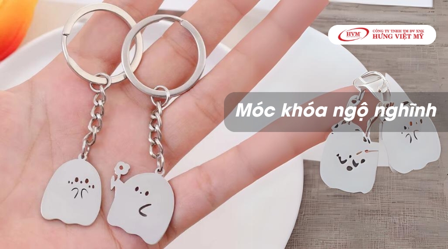 Móc khoá kim loại hoạ tiết ngộ nghĩnh