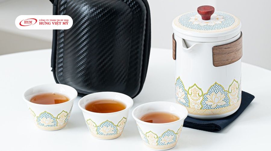 Bộ ấm trà in hình hoa sen hiện đại