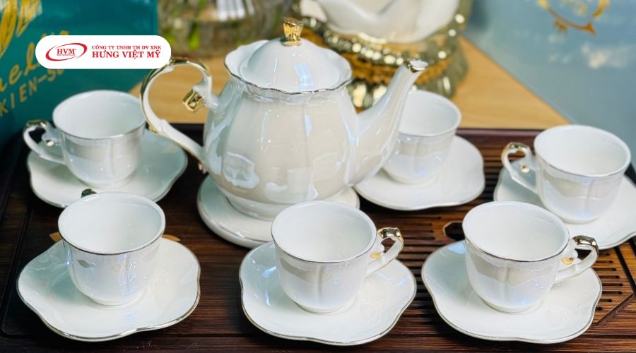 Bộ ấm chén quà tặng phú quý chỉ vàng sang trọng