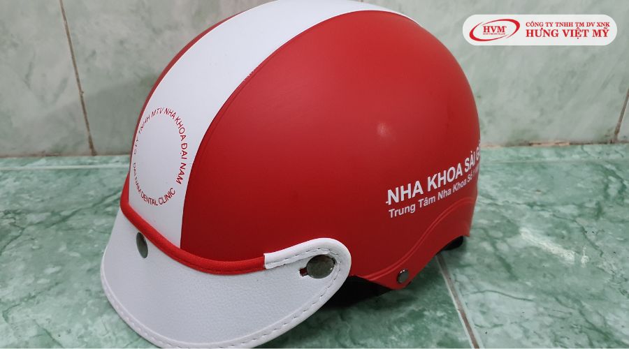 Nón bảo hiểm in logo là món quà tặng nhỏ cho khách hàng rất hiệu quả