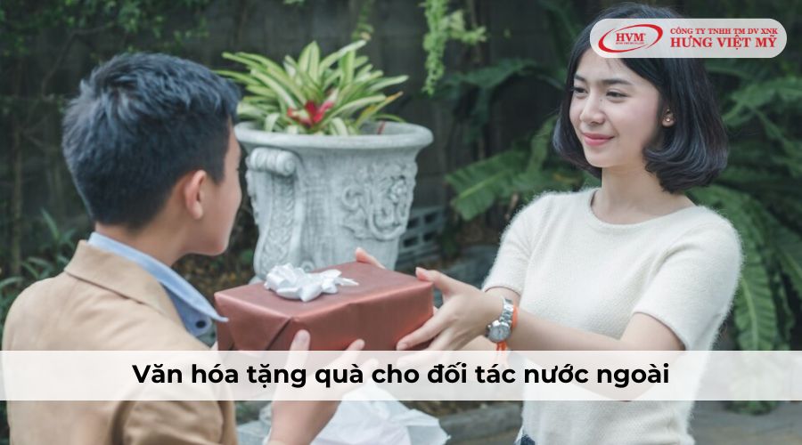 Văn hóa tặng quà cho đối tác nước ngoài