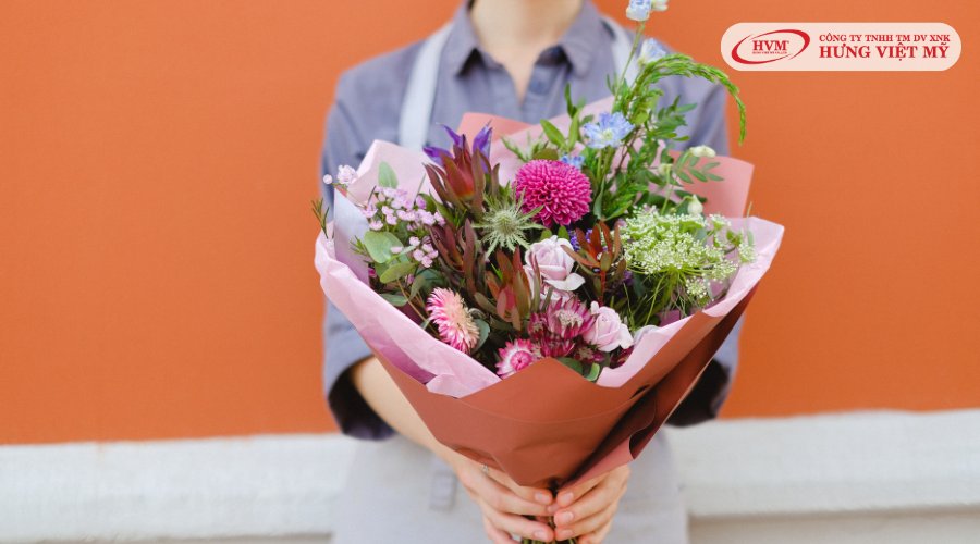 Hoa tươi là món quà lãng mạn dịp Valentine trắng 14/3