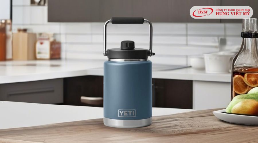 Bình giữ nhiệt Yeti 2l​ Yeti Half Gallon là người bạn đồng hành lý tưởng