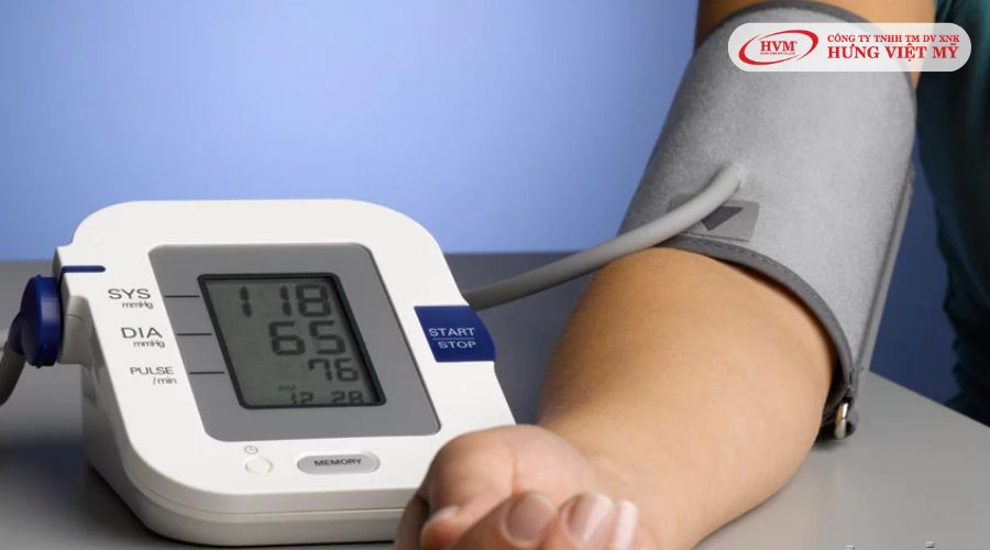 Máy đo huyết áp quà tặng sinh nhật mẹ
