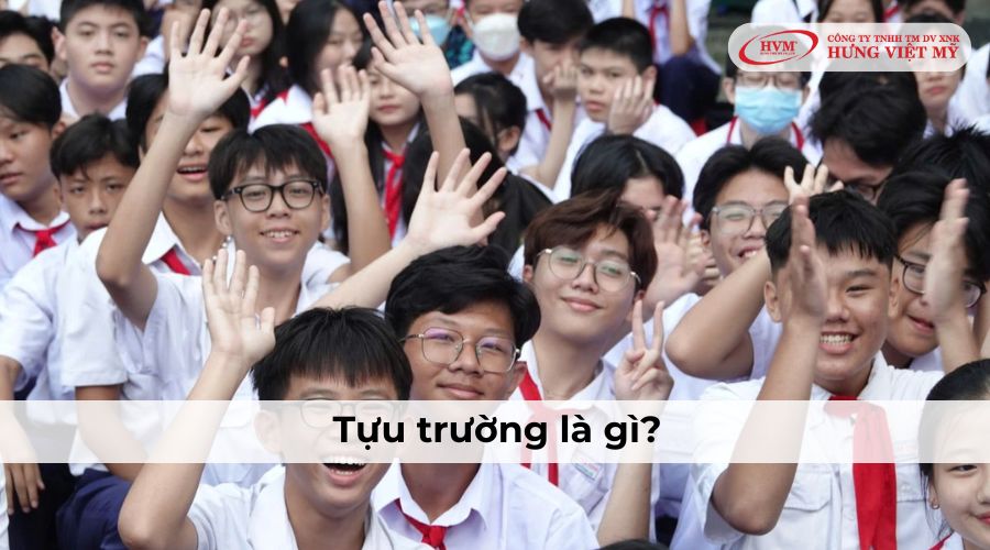 Tựu trường là gì