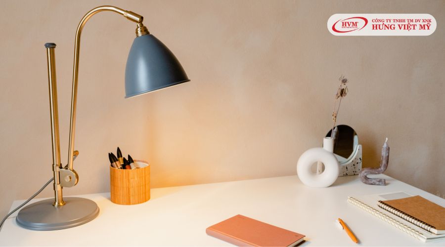 Đèn học quà tặng học sinh ngày 19/11
