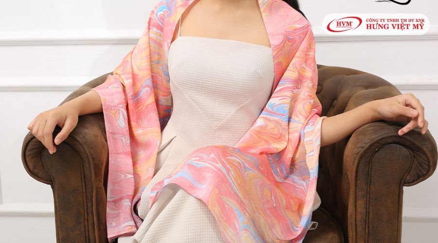 Khăn choàng lụa quà Trung Thu cho người yêu