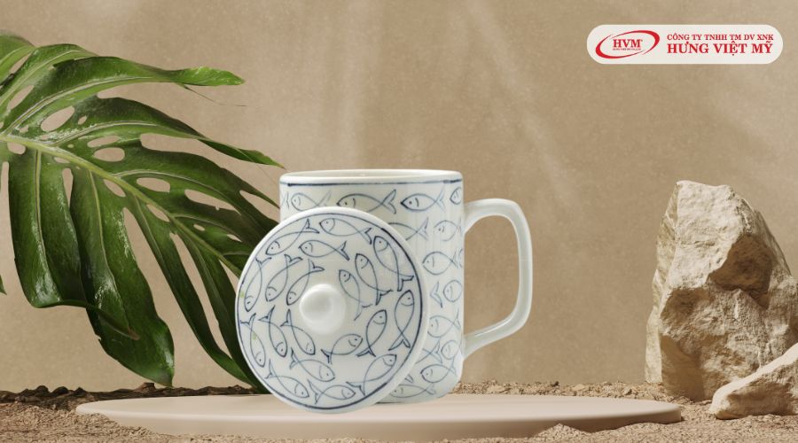 Ly sứ có nắp họa tiết đàn cá