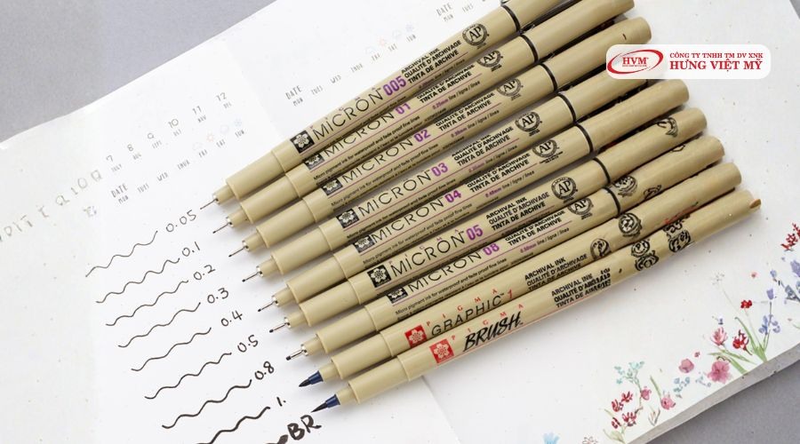 Bút bi viết chữ đẹp Sakura Micron