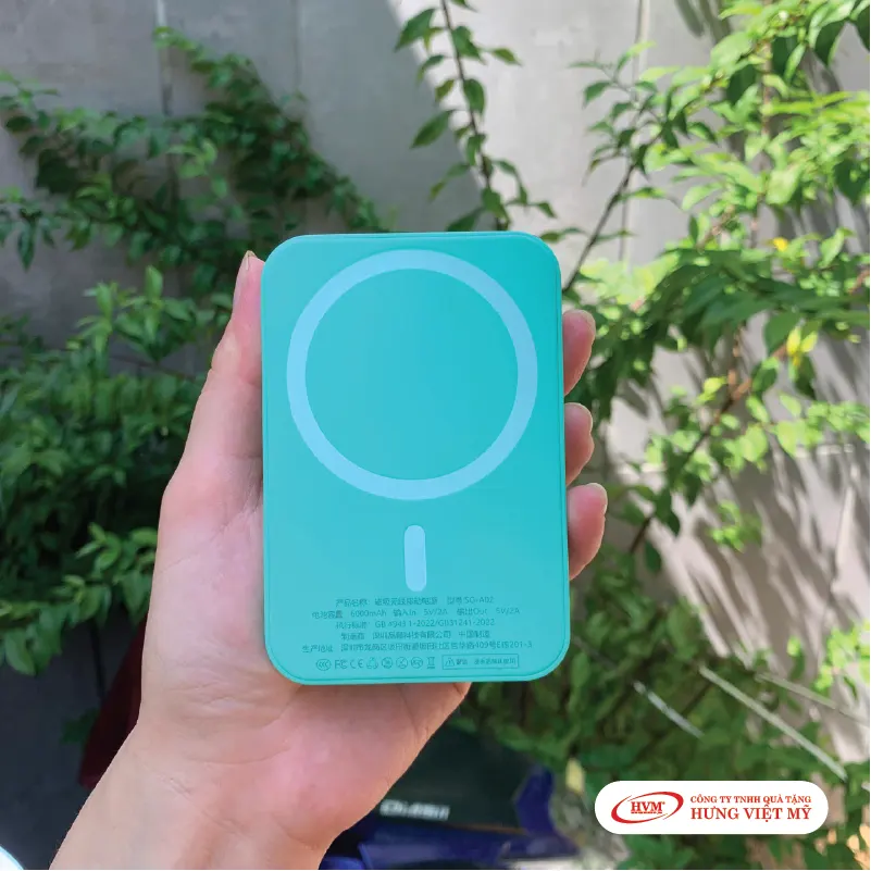 GS 013 - GIFTSET (Bình Giữ Nhiệt + Ô Dù + Máy Massage Cổ + Sạc Không Dây)