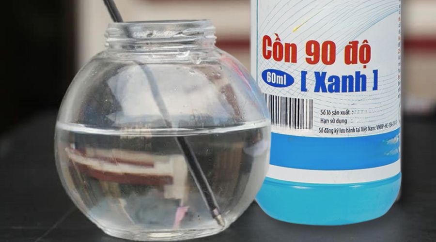 Cách làm bút hết tắc mực bằng cồn 90 độ