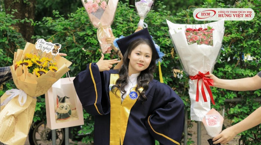 Lời chúc tốt nghiệp đại học độc đáo và cực ấn tượng