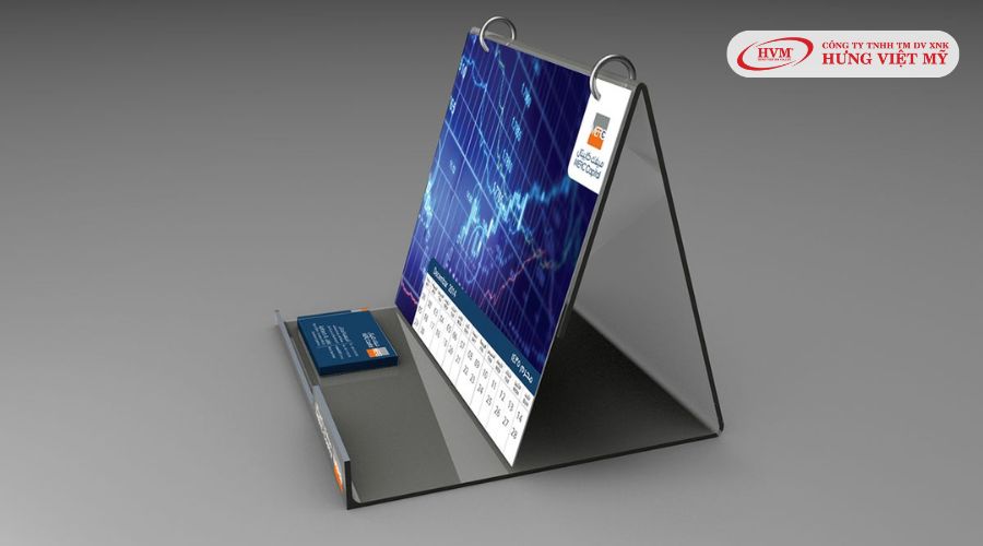 Mẫu lịch để bàn chữ M sang trọng