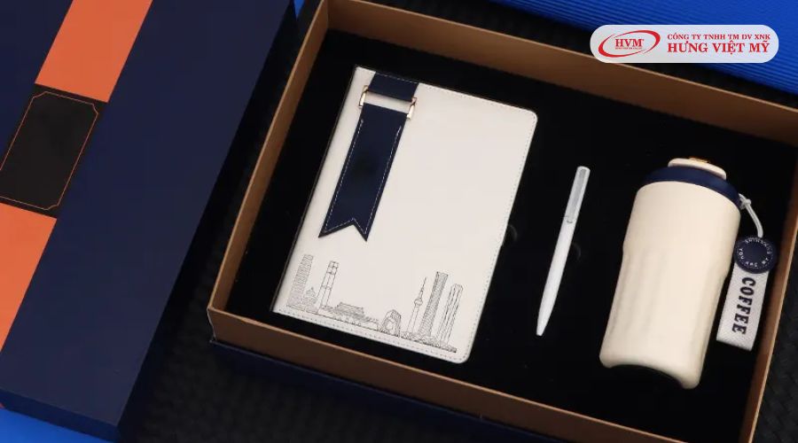 Bộ quà tặng sang trọng cho khách hàng thân thiết