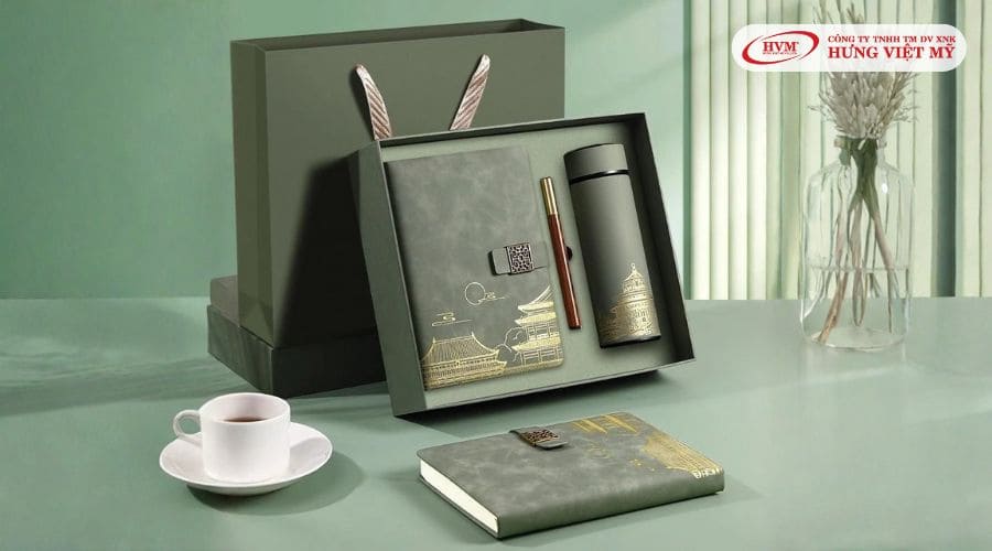 Bộ quà Tết doanh nghiệp sang trọng, ấn tượng