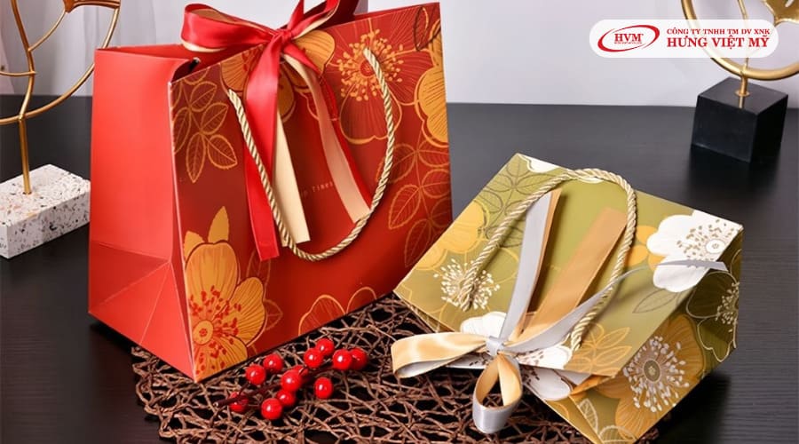 mẫu túi giấy quai ruy băng mềm mại, tinh tế 