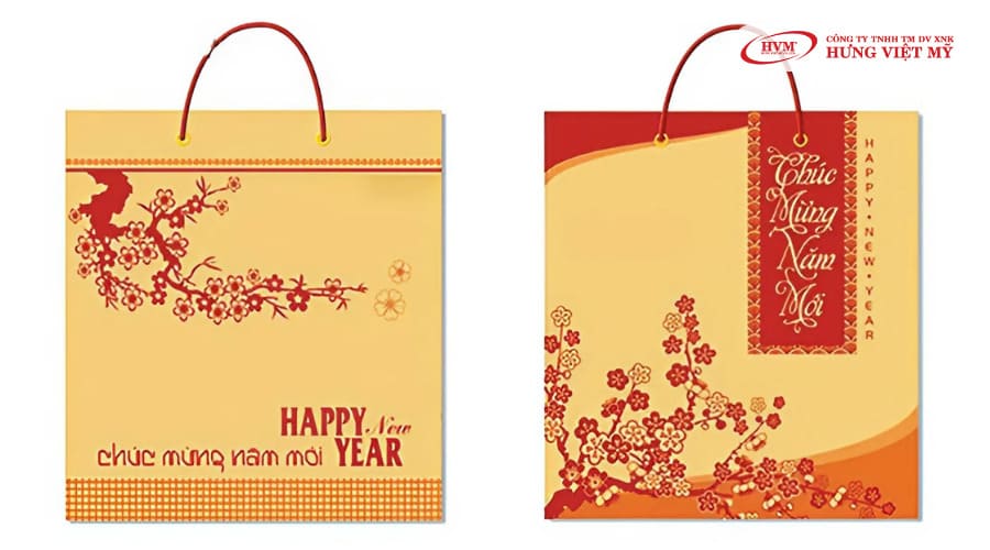 mẫu túi giấy in hình hoa đào mang không khí mùa xuân