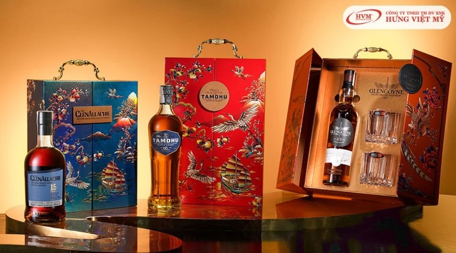 Rượu vang là món quà tặng cuối năm sang trọng