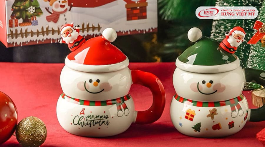 Cốc có kiểu dáng người tuyết noel ngộ nghĩnh có nắp và thìa