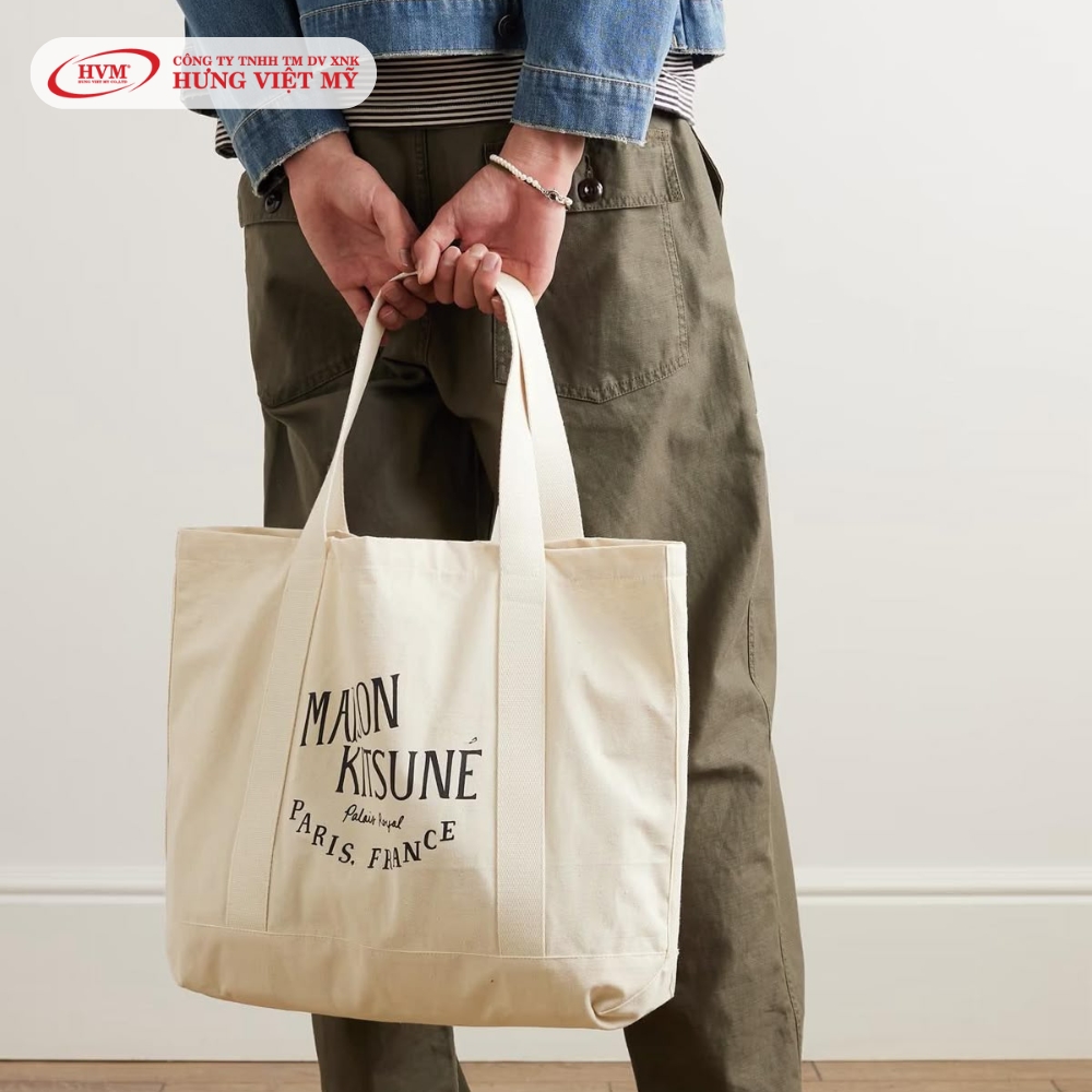 Túi vải Canvas cho nam chú trọng tính năng động