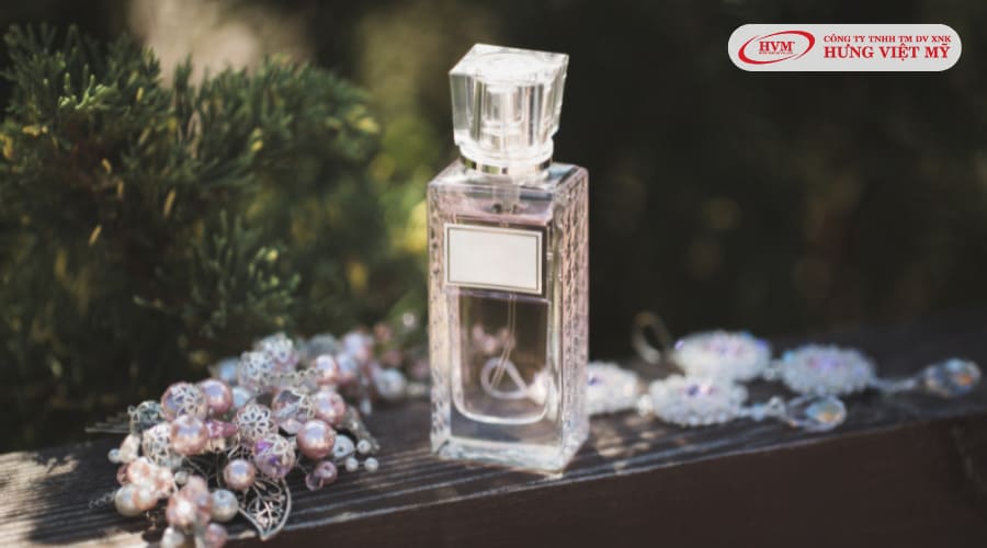 Nước hoa quà tặng sinh nhật cho chị gái