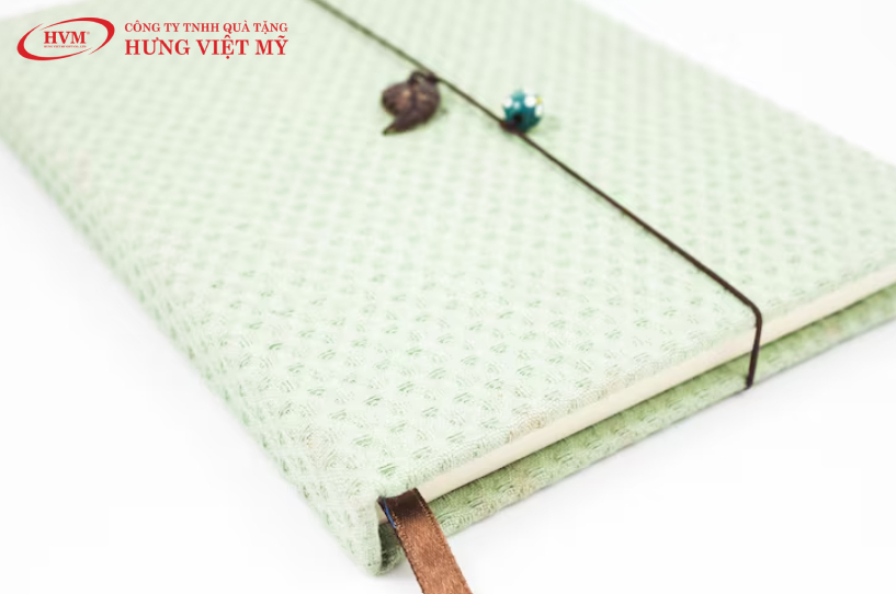 Làm bìa sổ tay thu chi