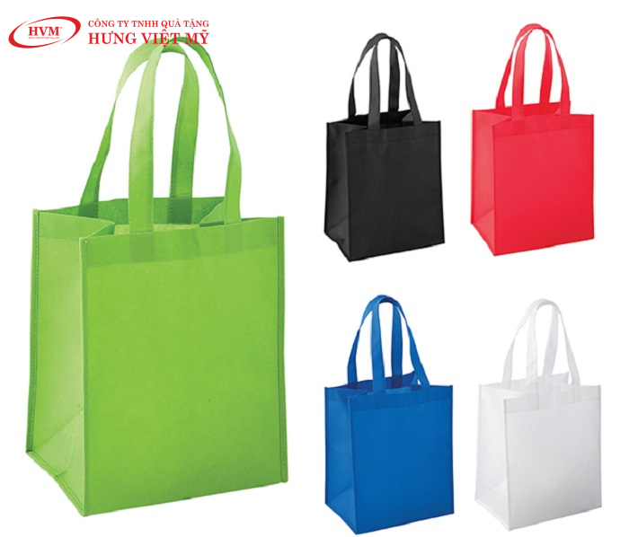 Kiểm tra chất lượng và hoàn thành túi vải không dệt