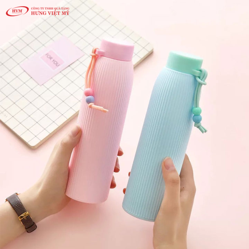 B&igrave;nh thủy tinh bọc nhựa chống n&oacute;ng tiện dụng