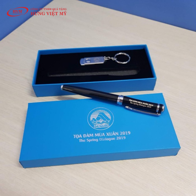 Bộ giftset - set qu&agrave; tặng c&ocirc;ng nghệ USB - B&uacute;t k&yacute; cao cấp