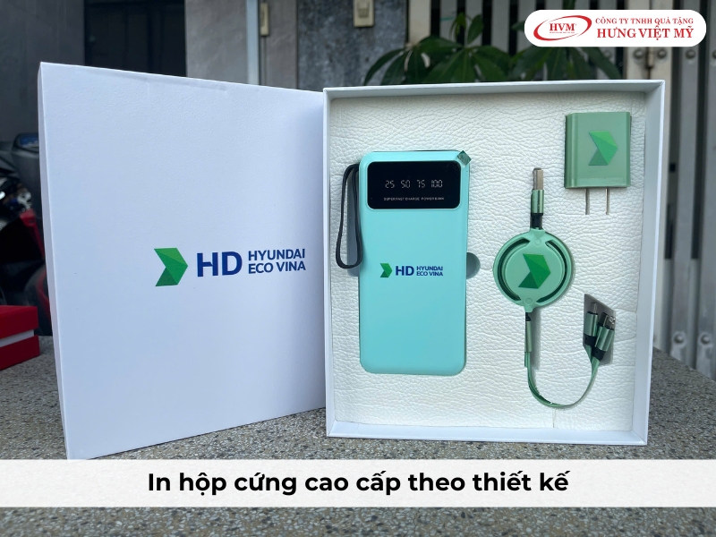 Hộp cứng cao cấp làm từ chất liệu carton lạnh dày dặn, vuông vức tại Hưng Việt Mỹ