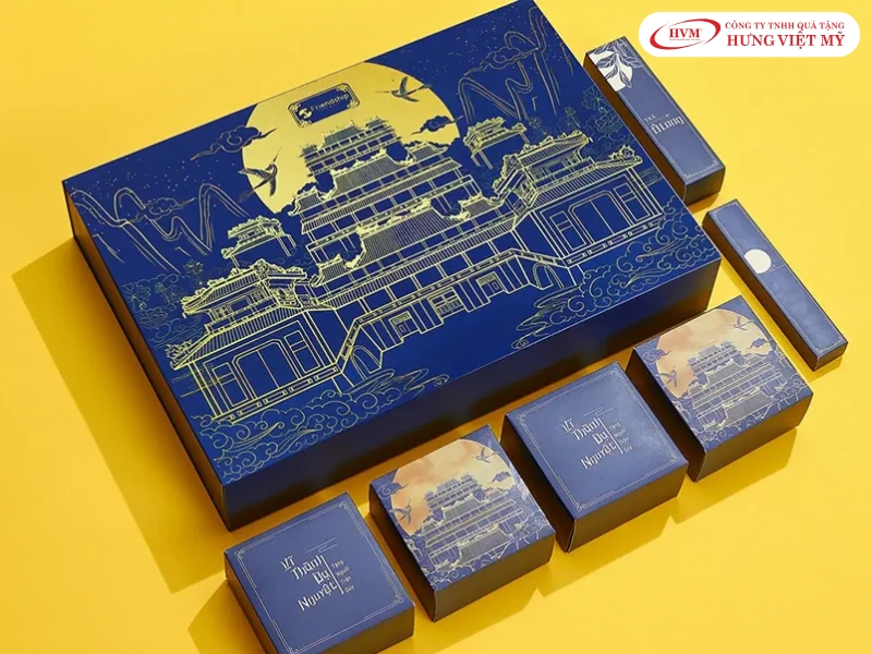 Mẫu hộp bồi giấy mỹ thuật ép kim nâng tầm giá trị cho các set bánh trung thu