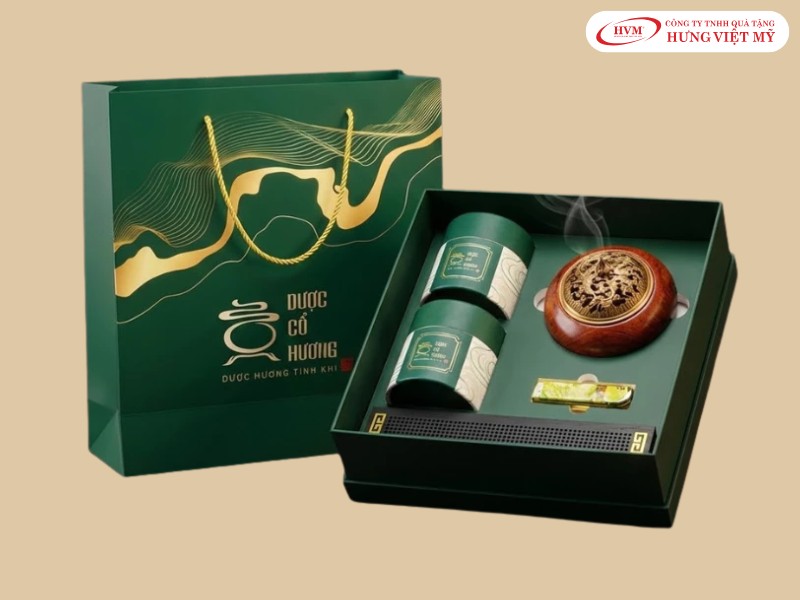 Mẫu hộp âm dương đựng trà nắp rời bồi carton cứng, dáng vuông sang trọng.